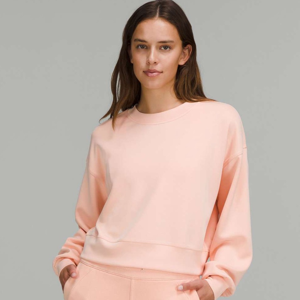 LULULEMON Softstream Perfectly Oversized Crew Size 6/Small - Peach